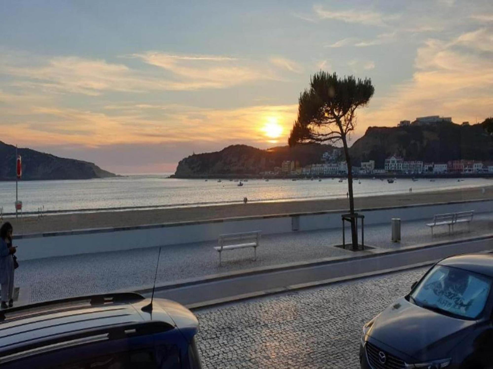 Beautiful Apartment In S O Martinho Do Porto With Balcony Sao Martinho do Porto Exterior photo