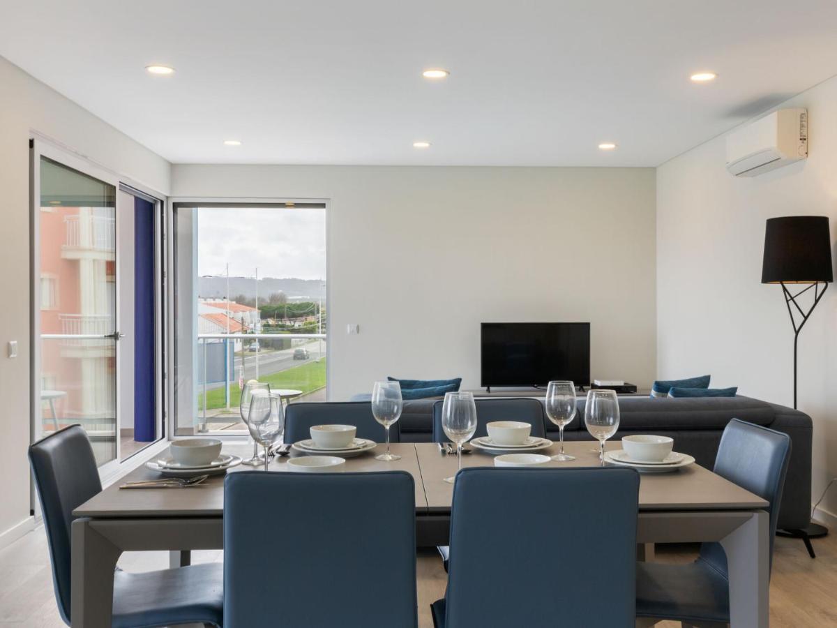 Beautiful Apartment In S O Martinho Do Porto With Balcony Sao Martinho do Porto Exterior photo